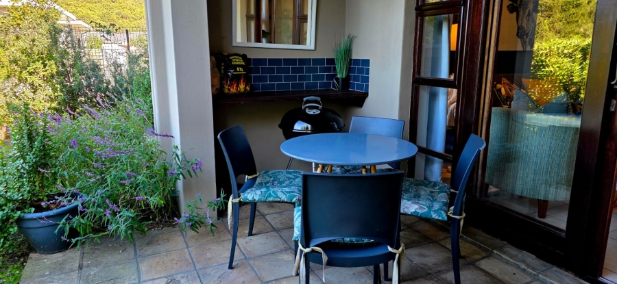 1 Bedroom Property for Sale in Whale Rock Gardens Western Cape